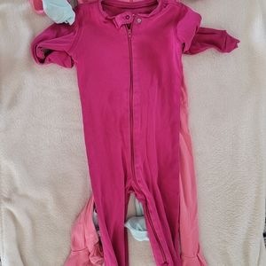 Set of 3 Primary long sleeve footed PJs size 3